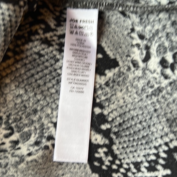 Joe Fresh Blouse - Picture 3 of 3